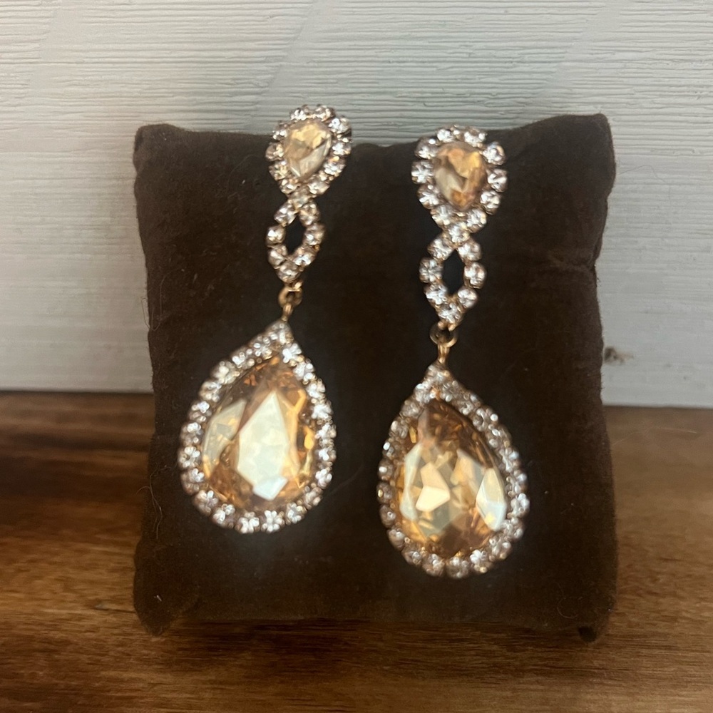 Long Drop Yellow Stone with Rhinestones Costume Jewlery ~ Great condition - Picture 2 of 10